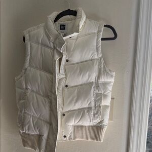GAP Cream Quilted Puffer Vest